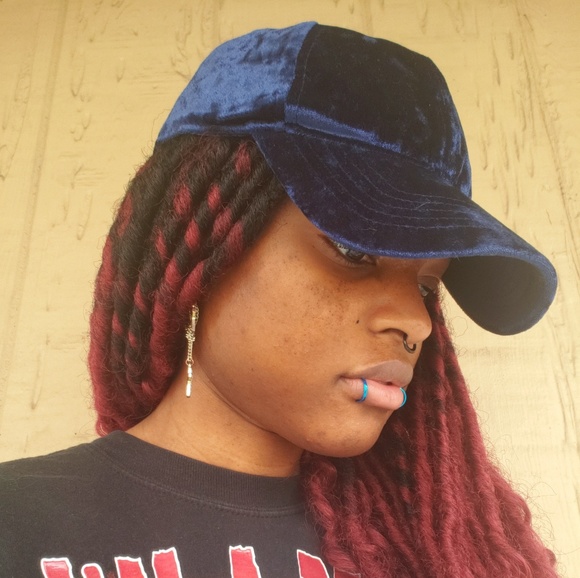 Faded Glory Accessories - Blue Faux Velvet Cap